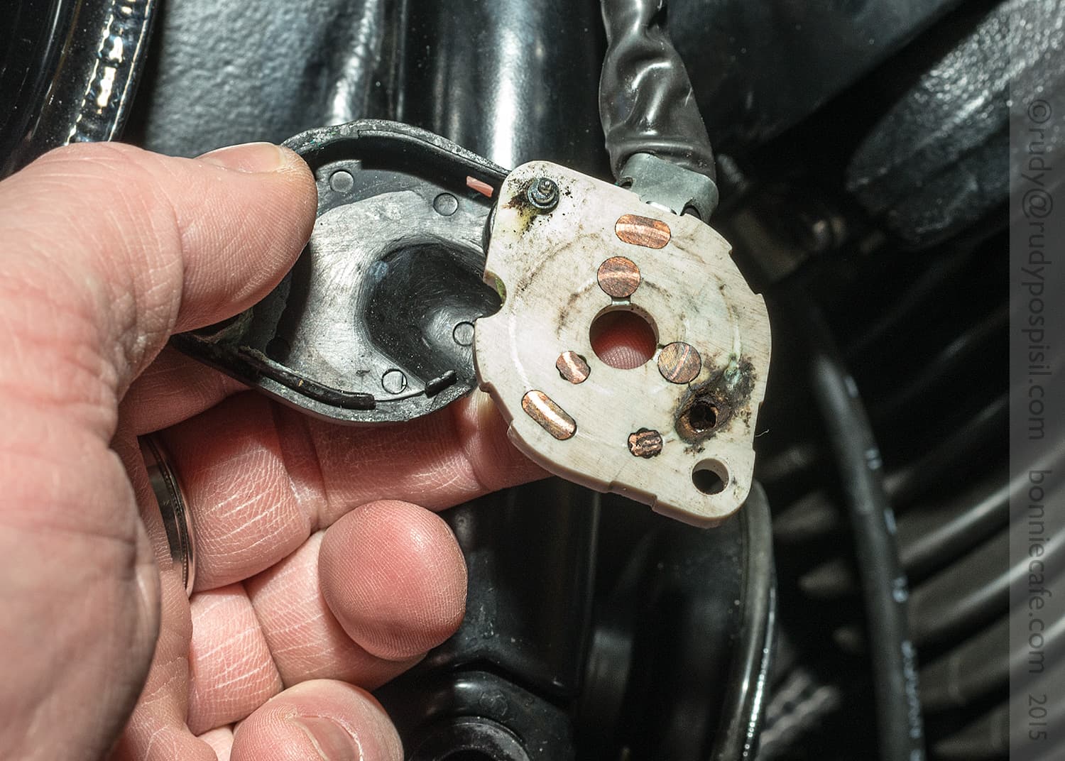 BONNIE MAINTENANCE Corroded, Fried, Dead Bonneville T100 Ignition Switch